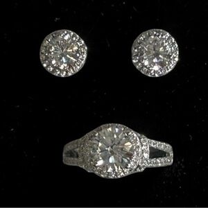 Sterling  Silver Diamonique  Halo Solitaire RING 7 and EARRINGS Set